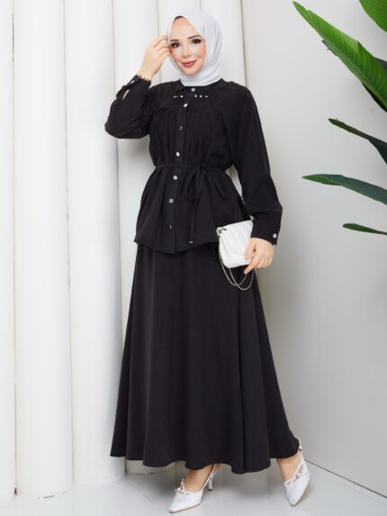 Sıyah yaka taşlı tensel takım