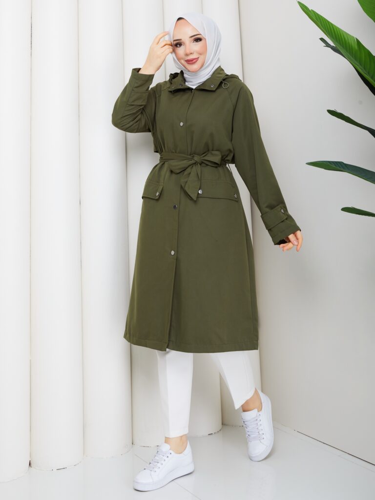 Yeşil çıtçıtlı trenckot